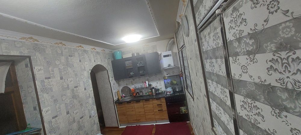 Срочно продаётся  2 комнатная квартира