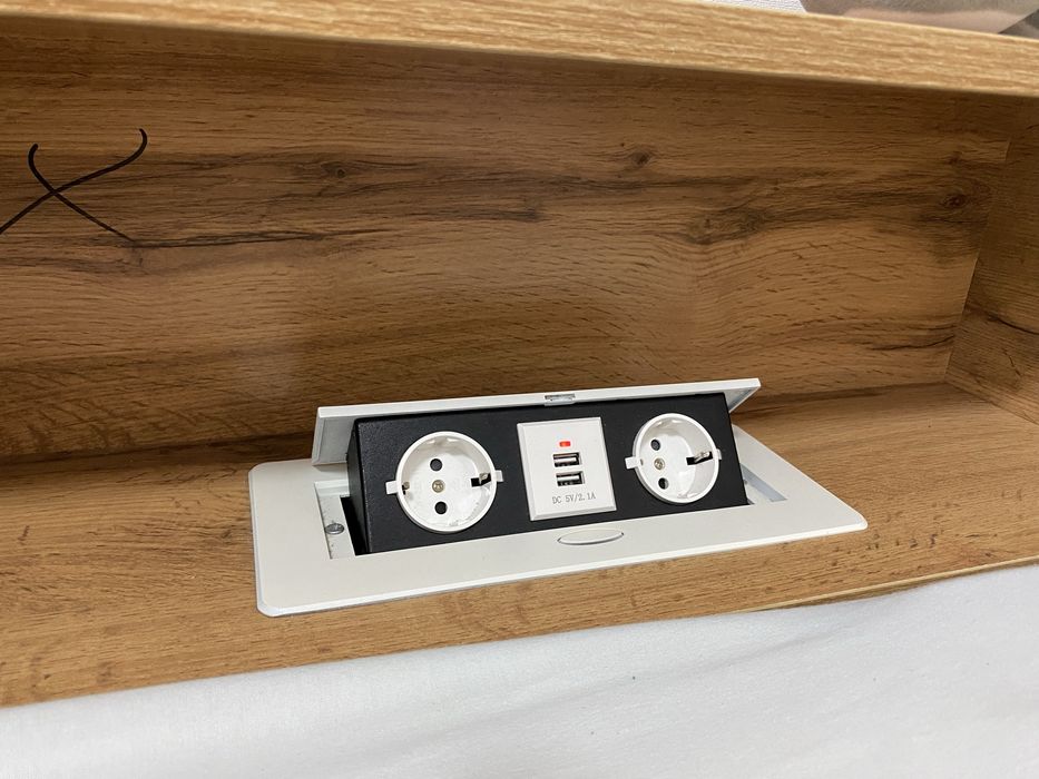 Кровать двухспальная