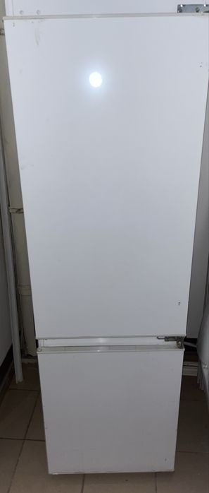 Холодильник для кухни