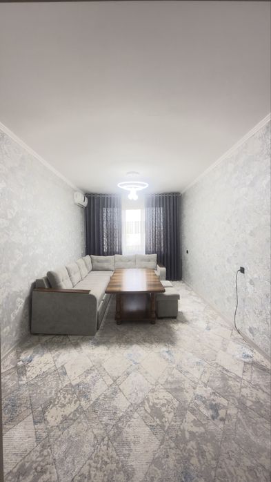 4 хоналик + лоджа 10мкр навоий кўчаси