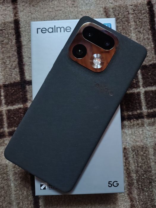 Vând Realme 16 pro plus