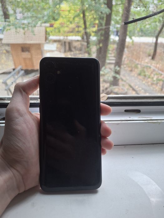 Продам Samsung A04e