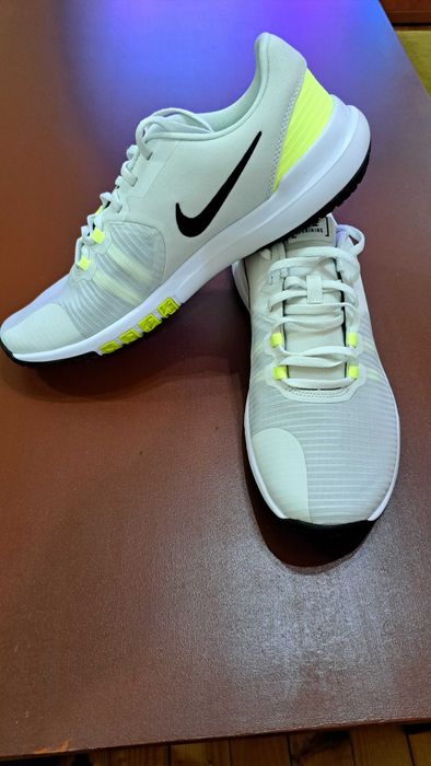 Маратонки Nike training