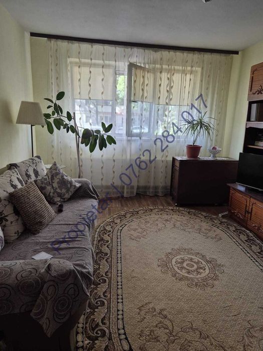 Vand apartament 2 camere | Zona Micro5 - Scoala nr 16