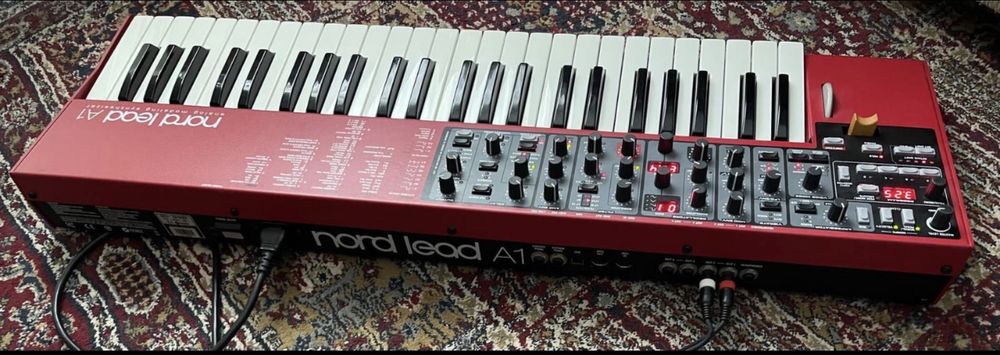 Clavia Nord Lead A1