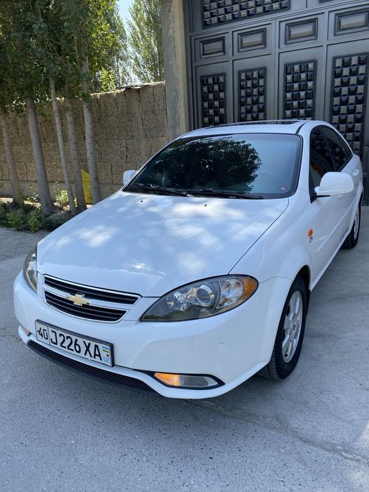 Chevrolet Gentra 3-Pozitsiya avtomat