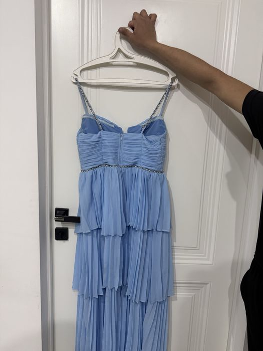 Вечернее платье, идеальное для выпускного