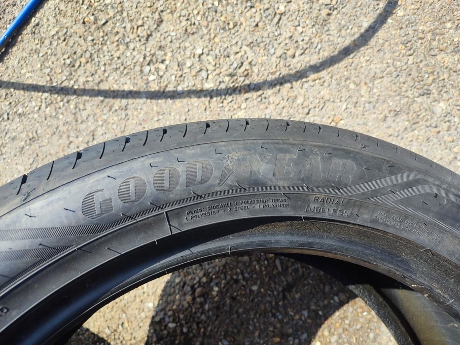 235/50/19" 2бр Good year efficient grip 2 suv dot1322