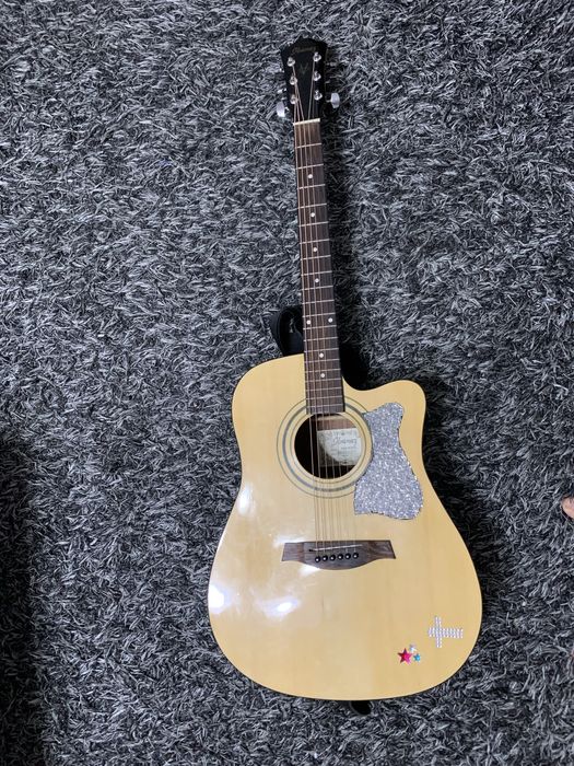 Chitară acustică Ibanez