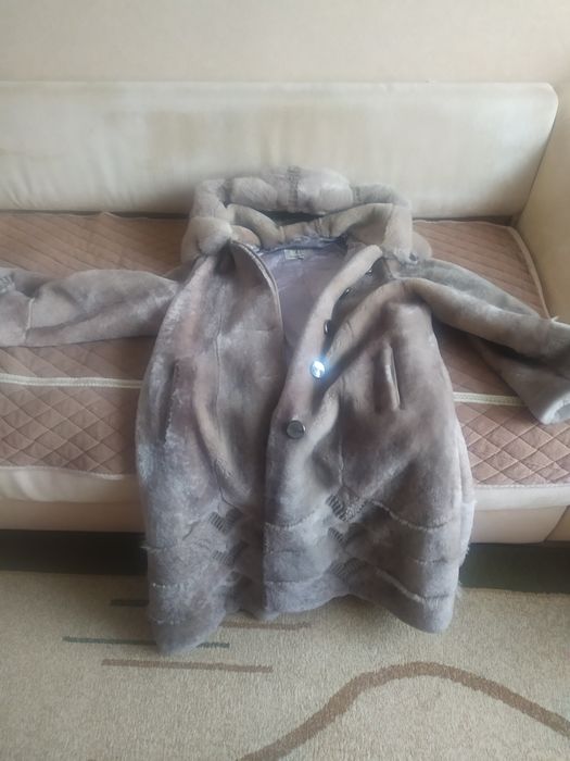 Продается шуба мутон (новая)