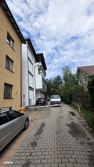 Apartament spatios , parter , zona Libertatii