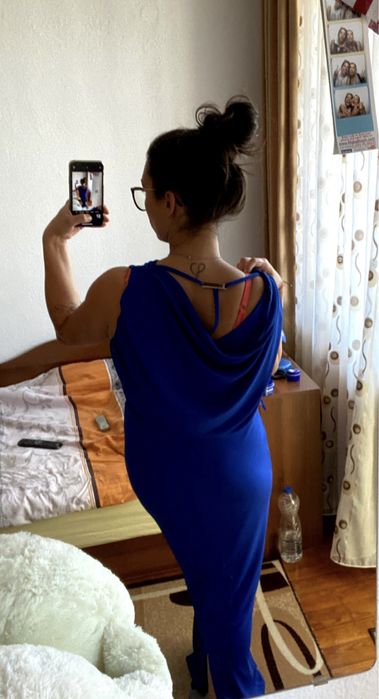 Дълга официална рокля