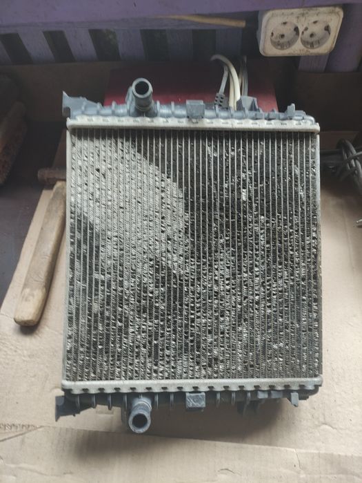 Продаётся фара правая