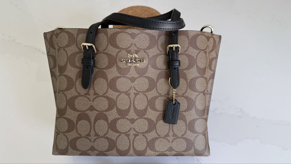 Чанта Coach Mollie Tote 25 in signature canvas