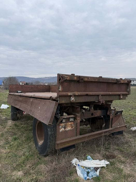 Remorca  basculabila