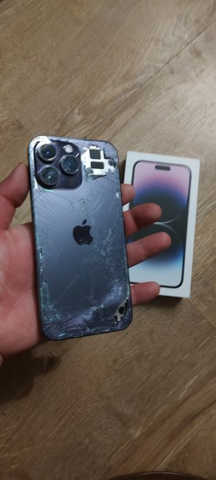 De vânzare, iPhone 14 Pro Max ,spart funcțional!!
