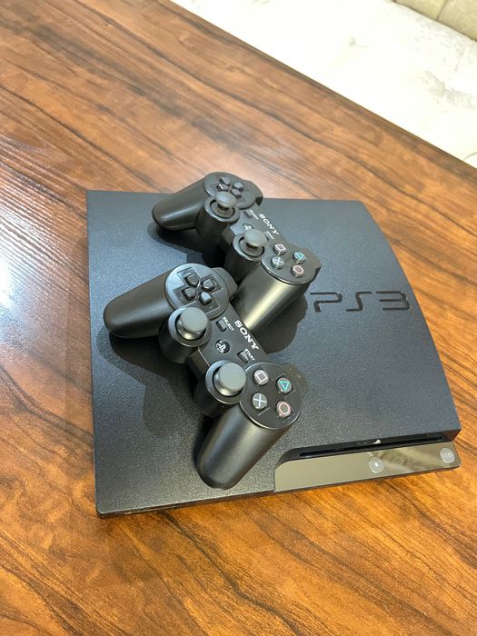 Playstation 3 slim 320gb 22 ta o'yinlari bor