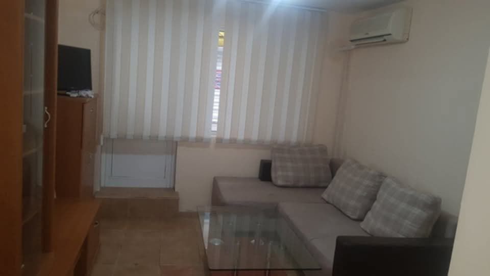 Собственик дава под наем напълно обзаведена партерна боксионера гр. Ва