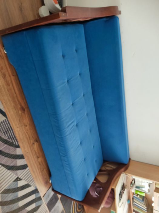 Екі қабатты диван сатылады.