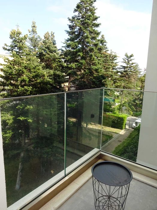 Дава се под наем Едностаен апартамент в к.к. Св.Св. Константин и Елена - 60 кв.м за 459 € - Снимка #4