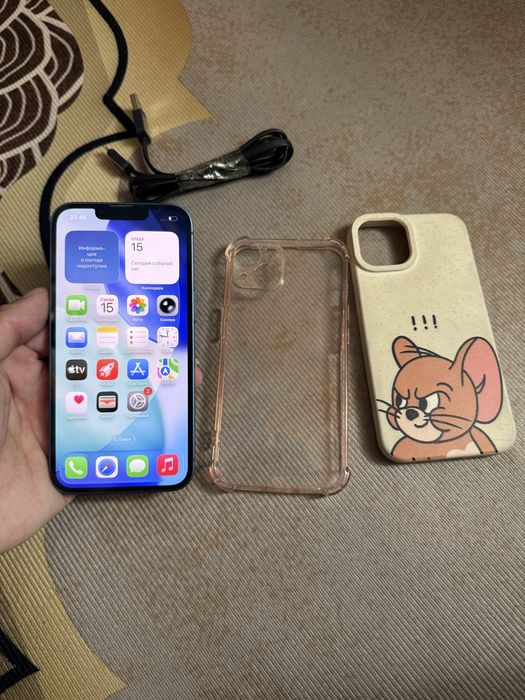 Продам телефон Айфон 13 128Gb/98