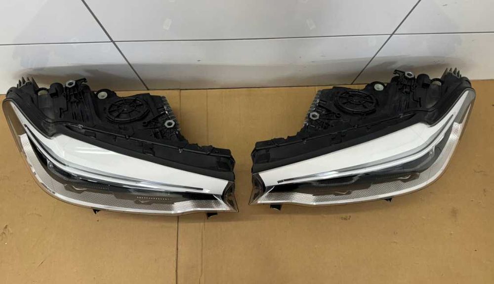 Оригинални фарове BMW 5 G30 G31 Full Led Adaptive 2017 година