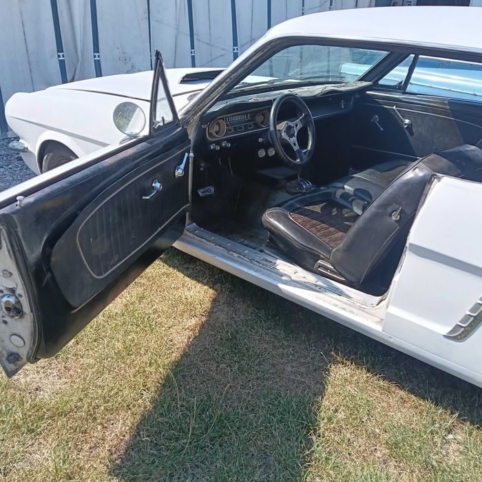 1965 Ford Mustang V8