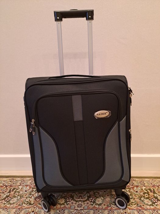 Чемодан для ручной клади