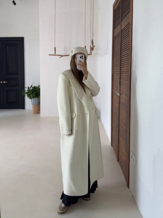 Продам пальто новое