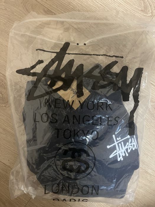 Тъмно сниьо stussy hoodie