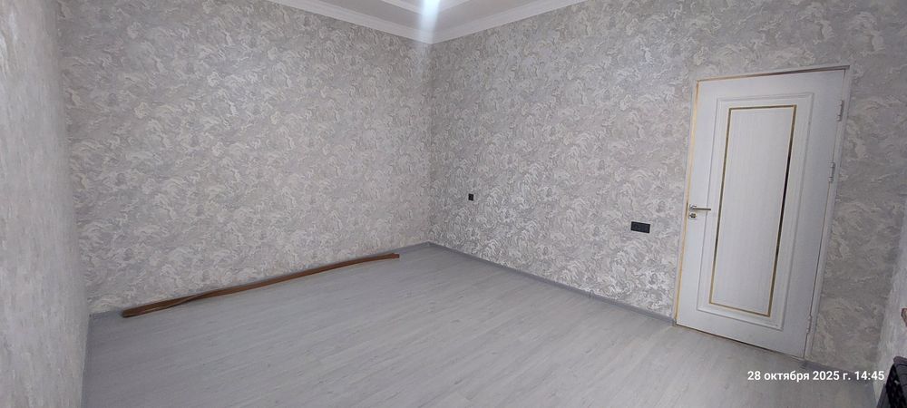 Коттедж сотилади 5 хона 2 етаж.