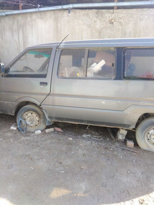 Nissan Vanetta Maxima