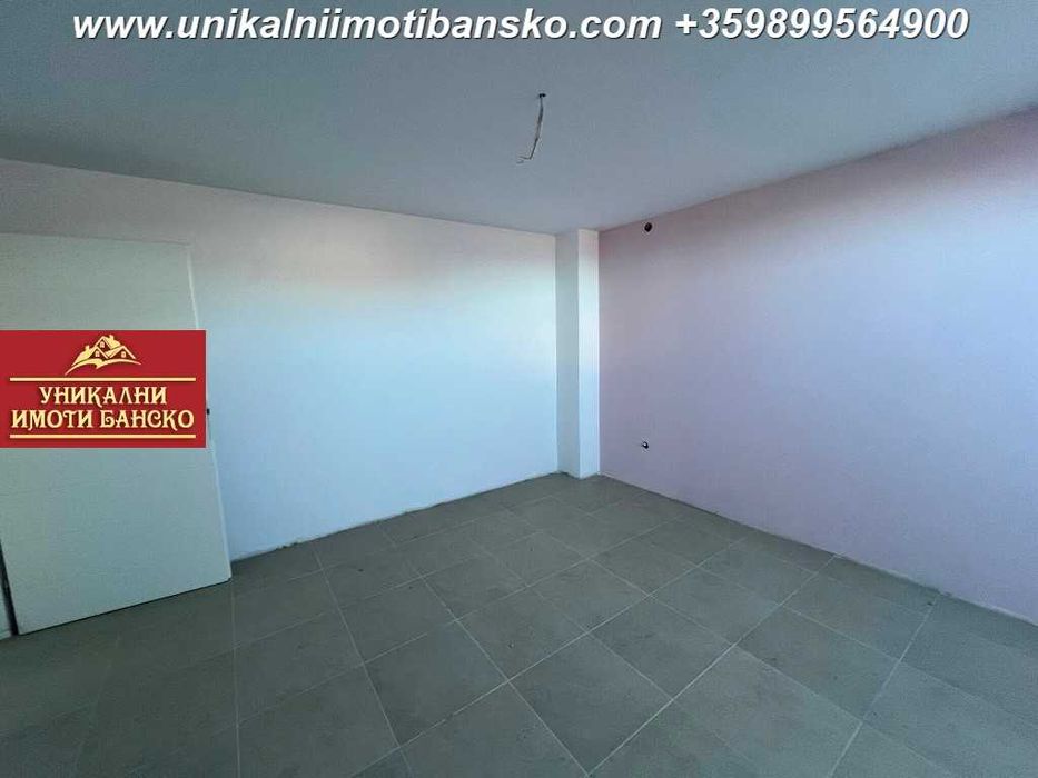 Страхотна гледка! Четиристаен апартамент за продажба в Разлог