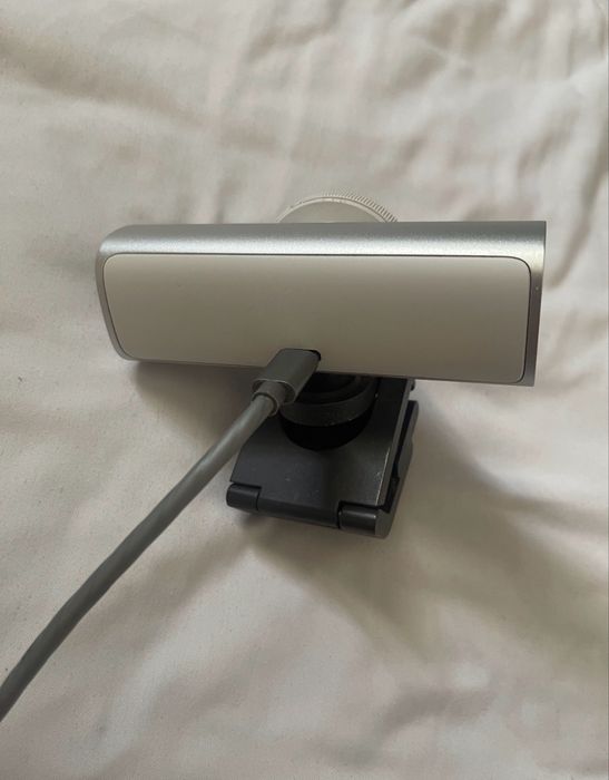 Продам веб камеру Logitech