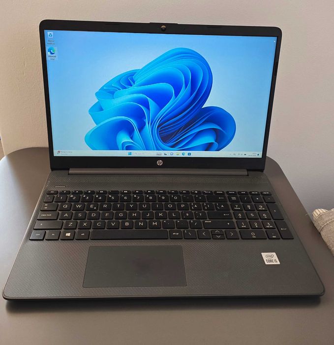 Laptop HP i5-1035G1, 15.6", Full HD, 8GB, 512GB SSD