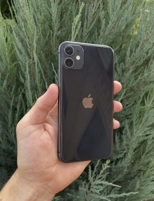 Меняю телефон срочно Iphone se 2020
