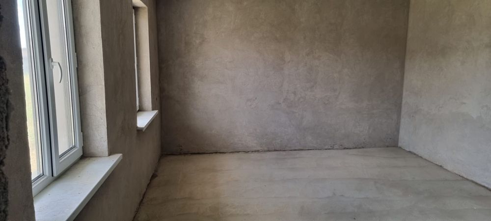 Продаётся участок с времянкой