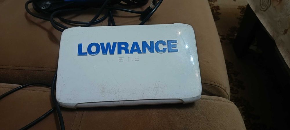 Сонар лоуранс 9ti със сонда тотал скан