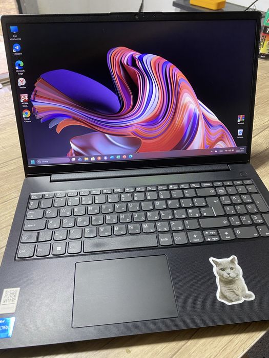 Срочно проодаю Lenovo V15 G2 ITL i5-11 поколения