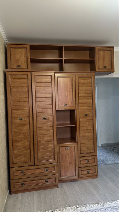 Продам Стенка + комод