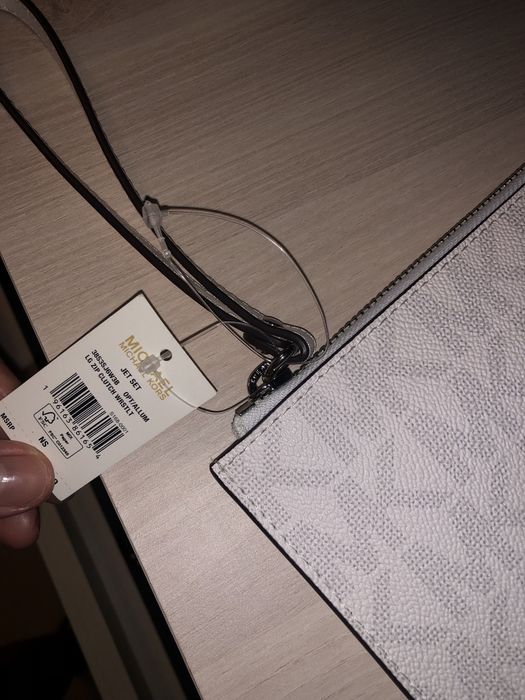 Clutch Michael Kors, piele, cu eticheta