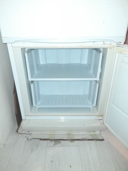 Продам холодильник в отличном состоянии