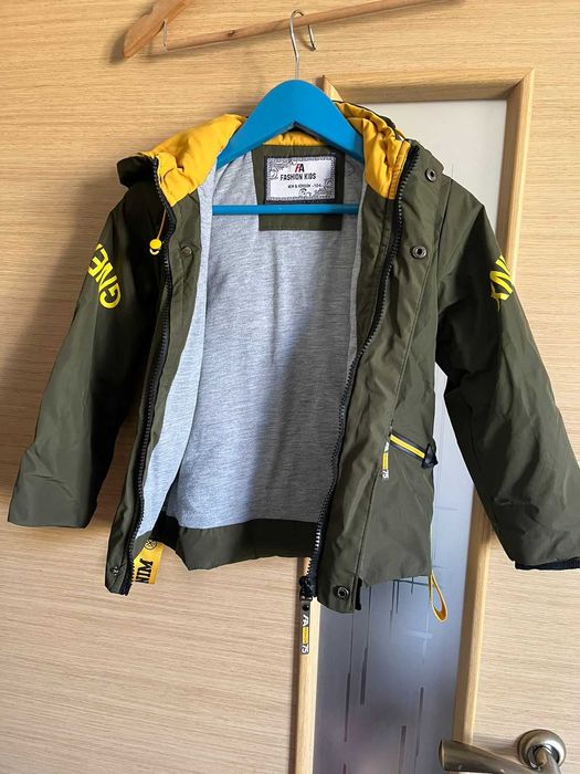 Куртка осенняя на мальчика