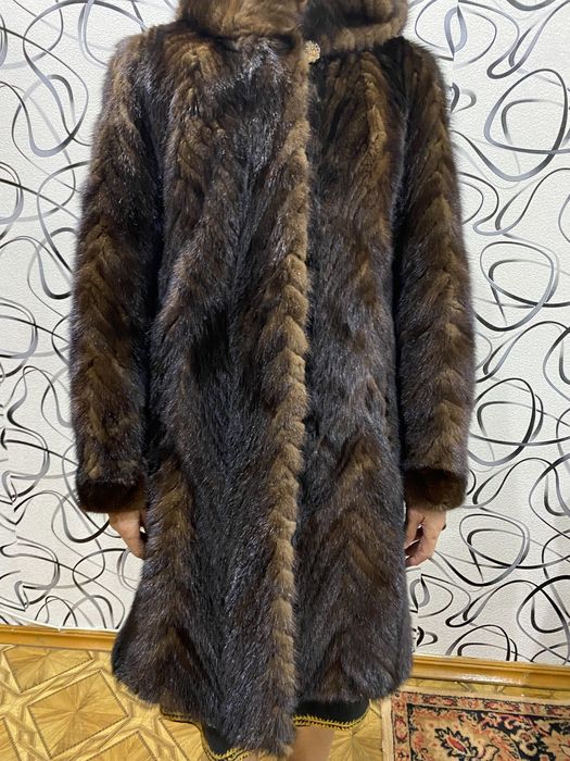 Норковая шуба с капюшоном