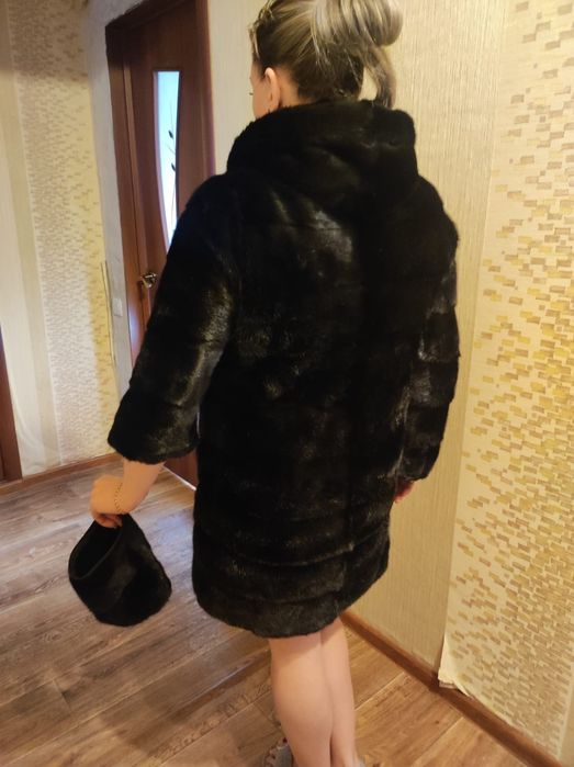 Продам Шубу норковую