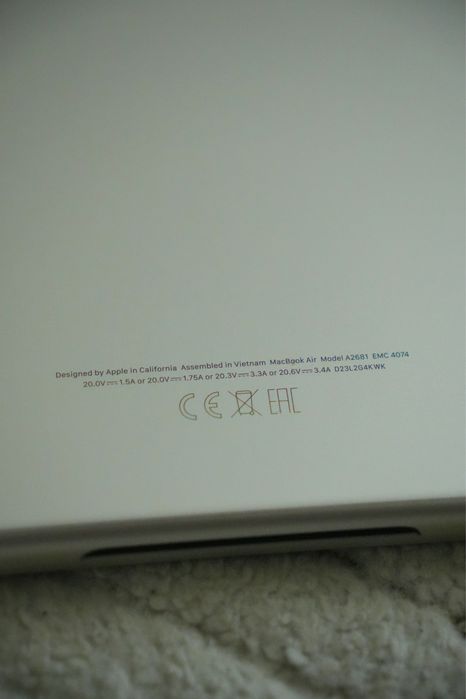 Apple MacBook Air M2 13.6” | Starlight