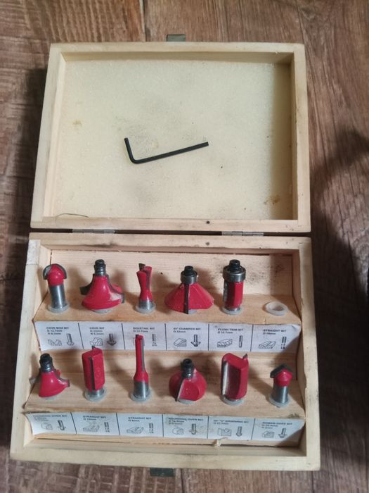 Продам Фрезерная машынка отличном состояние