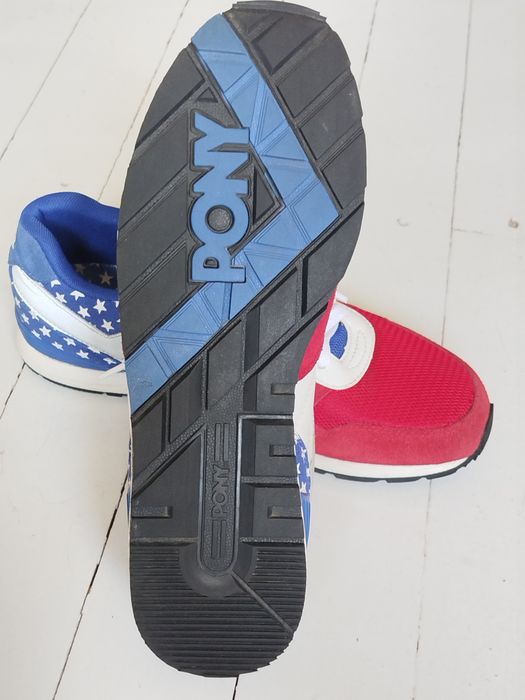 Кроссовки Pony и Nike