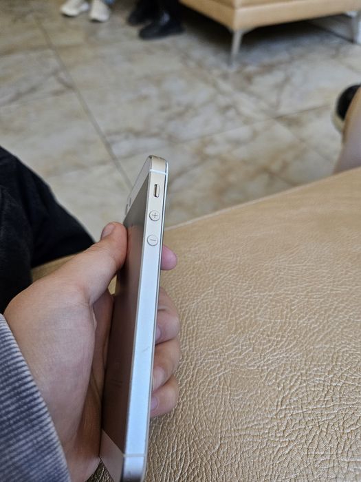 Айфон 5с iPhone 5s обмен есть