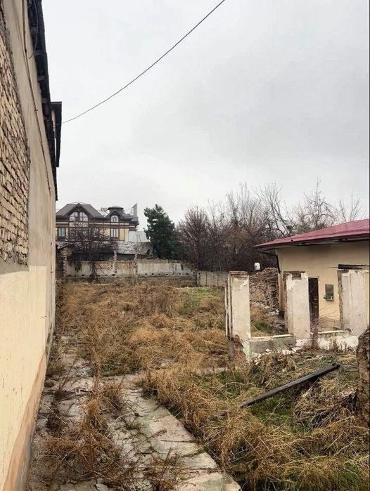 Продаётся земля 9 соток / Паркентский рынок, кафе "У Влада"